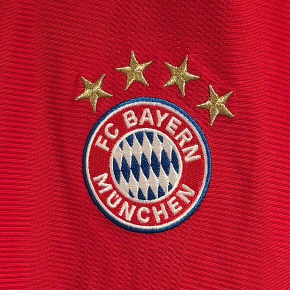 Serge Gnabry #7 FC Bayern Munich Home Youth adidas Jersey - Picture 4 of 5